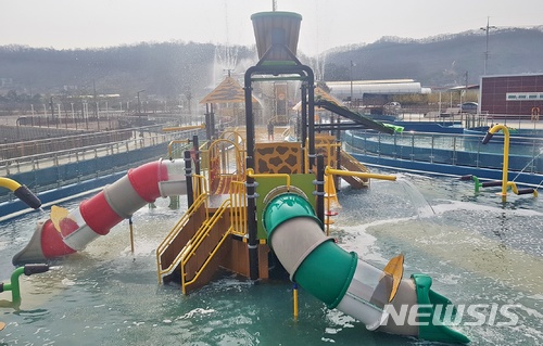 【충주=뉴시스】탄금호 물놀이장. (사진=충주시 제공) photo@newsis.com