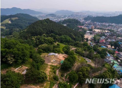 공주 교촌리 고분군 발굴 현장