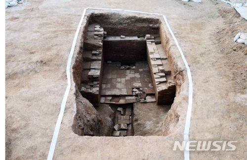 공주 교촌리 3호분 