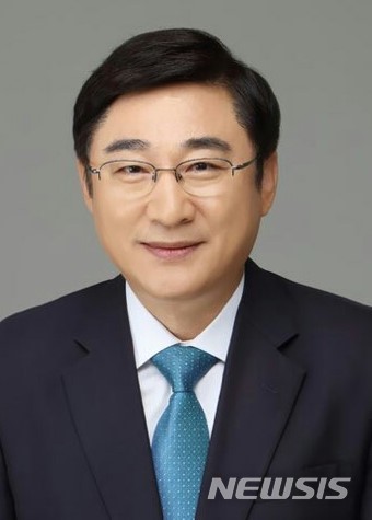 [당선인 프로필]이동진 도봉구청장