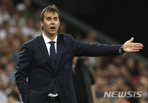 【마드리드=AP/뉴시스】훌렌 로페테기 스페인 축구대표팀 감독 