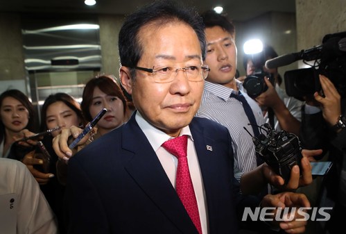 【서울=뉴시스】박영태 기자 = 홍준표 자유한국당 전 대표 2018.06.14.photo@newsis.com