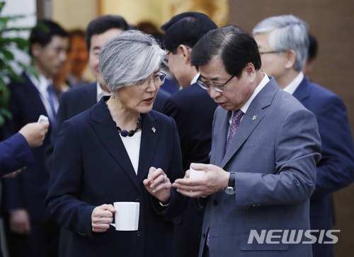 【서울=뉴시스】청와대에서 열린 국가안전보장회의(NSC) 상임위원회의 모습. (사진=뉴시스DB). 2017.06.14.