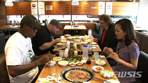 【서울=뉴시스】 아리랑 TV 뉴스팀 데니스 로드먼 전 NBA 농구선수와 인터뷰