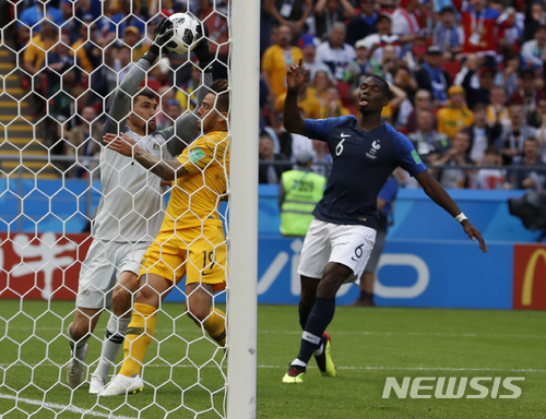 아트사커, 몸싸움 떨쳐냈다…포그바 프랑스, 호주에 2:1승