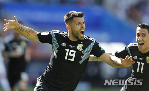 월드컵 첫 참가 아이슬란드, 메시의 아르헨티나와 1:1