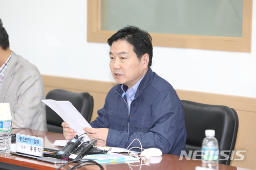 [주 52시간 돌입]홍종학 장관 “노동시간 단축은 중기 경쟁력 위한 것”