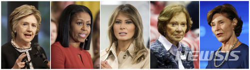 【워싱턴 = AP/뉴시스】 미국 역사상 처음으로 현직을 포함한 생존 퍼스트 레이디 5명이 한 목소리로 미국 정부의 불법 이민자 무관용 정책을 비판하고 나섰다. 사진 왼쪽 부터 힐러리 클린턴, 미셸 오바마, 멜라니아 트럼프, 로잘린 카터, 로라 부시.&nbsp; 