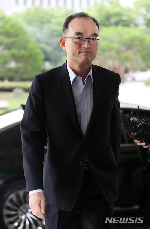 문무일 총장 "부정부패 엄정 대응…'바른 검찰' 계속 노력"