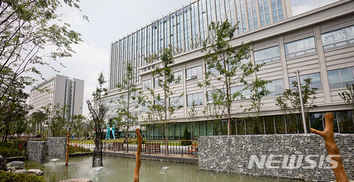 [서울=뉴시스] 심동준 기자 = 서울 송파구 소재 서울동부지법 청사. 2018.06.21 (사진 = 서울동부지법 홈페이지 갈무리) s.won@newsis.com