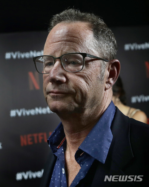 【멕시코시티=AP/뉴시스】 조너선 프리들랜드 넷플릭스 최고 커뮤니케이션 책임자(CCO)가 지난 2017년 8월 2일 멕시코시티에서 열린 한 행사에 참석하고 있다. 프리들랜드는 최근 직원들 앞에서 흑인 비하 의미가 담긴 단어를 사용한 사실이 드러나 22일(현지시간) 사의를 표명했다. 2018. 6.23