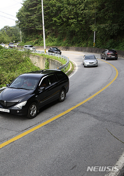 (사진은 강원 화천군 간동권역에 들어설 화천역과 관내 중심권을 연결하는 지방도 461호선)