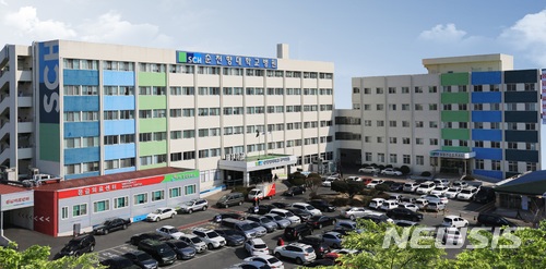 【구미=뉴시스】박홍식 기자 = 순천향대학교 부속 구미병원은 쾌적한 진료환경 서비스와 주차난 해소를 위해 외래진료관과 주차장을 증축한다고 27일 밝혔다. 사진은 순천향대 구미병원 전경. 2018.06.27 (사진=순천향대 제공) photo@newsis.com