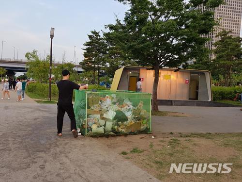 한강공원 거리공연 난립 막는다…쓰레기통 3배 늘려 