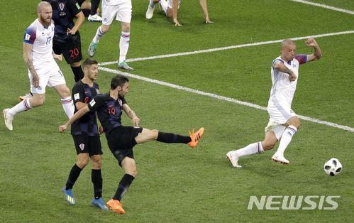 크로아티아, 3전 전승 16강 진출…아이슬란드 조 최하위