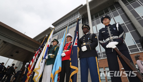 【서울=뉴시스】사진공동취재단 = 주한미군은 29일 경기도 평택 캠프 험프리스에서 주한미군사령부 개관식을 열고 공식 업무에 들어간다. 2018.06.29.&nbsp; photo@newsis.com
