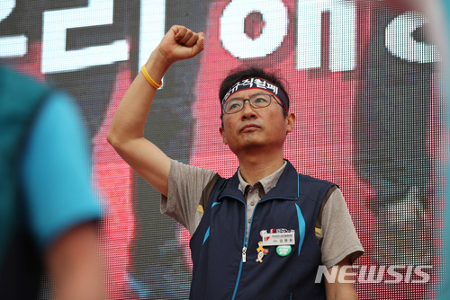 민노총, 文대통령과 비공개 면담…최저임금법 재개정 요구