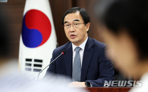 【서울=뉴시스】홍효식 기자 = 조명균 통일부 장관이 2일 오전 서울 종로구 정부서울청사에서 열린 취임 1주년 기자간담회에서 소회를 밝히고 있다. 2018.07.02.&nbsp; yesphoto@newsis.com