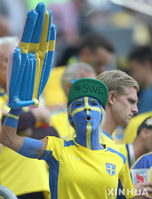 [초점]축구는 팀스포츠···즐라탄 버린 스웨덴, 24년만에 8강