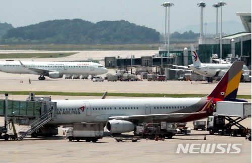 아시아나항공, 기체결함으로 국제선 연쇄 지연…"모레 정상화"
