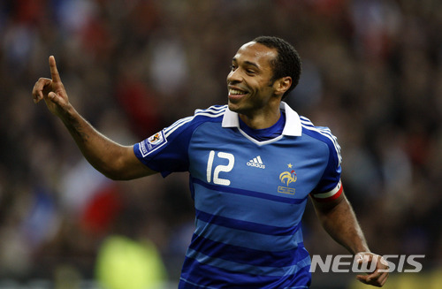 【파리=AP/뉴시스】현역시절 티에리 앙리.