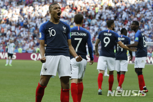 【카잔(러시아)=AP/뉴시스】제2의 앙리로 불리는 음바페. 