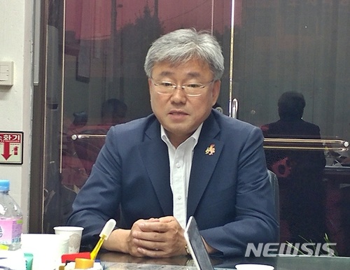 [익산=뉴시스] =박철웅 전북 익산시 부시장. (사진 = 뉴시스 DB) photo@newsis.com