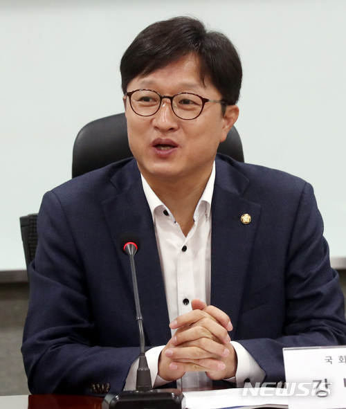 【서울=뉴시스】박영태 기자 = 더불어민주당 강병원 의원. 2018.07.11.since1999@newsis.com