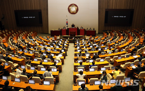 【서울=뉴시스】박영태 기자 = 국회 본회의장 모습. 2018.07.13.since1999@newsis.com