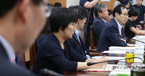 최저임금委 노사, 개편안 공방…"폐기하라" vs "정부 문제점 인식"
