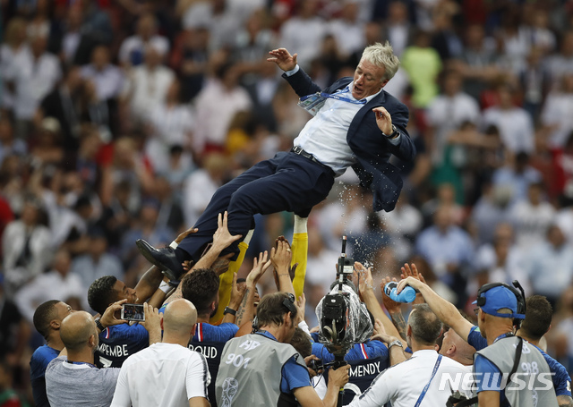 데샹 감독, 바야흐로 성공시대···선수·지도자로 월드컵 우승