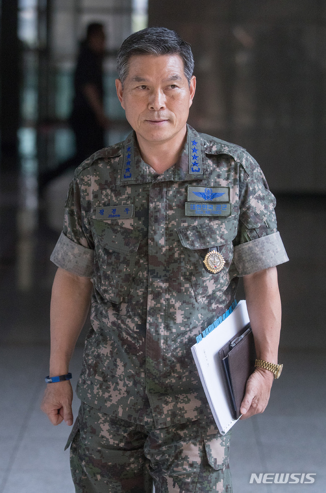 【서울=뉴시스】 정경두 국방부 장관 후보자.