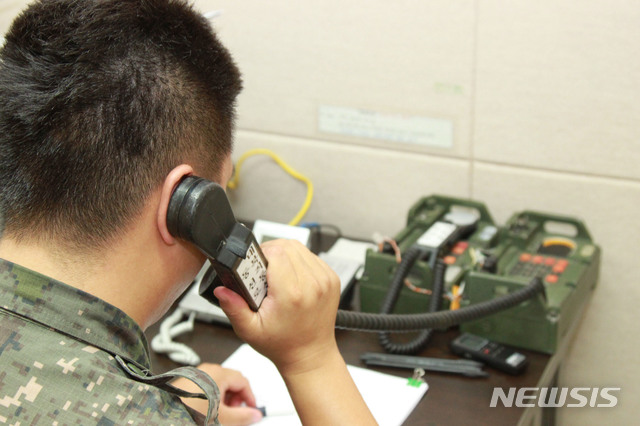 【서울=뉴시스】 서해지구 군 통신선 복구. (뉴시스DB)