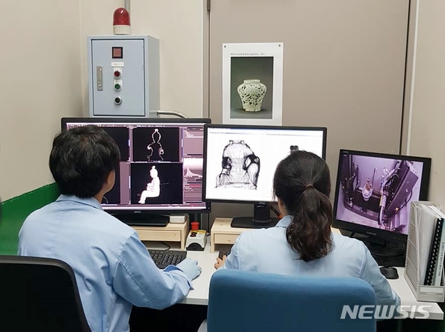 국립중앙박물관 수장고 보존과학실