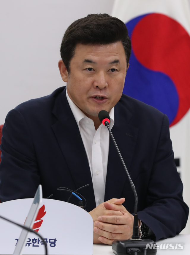 【서울=뉴시스】고승민 기자 = 자유한국당 윤영석 수석대변인. 2018.07.19. kkssmm99@newsis.com