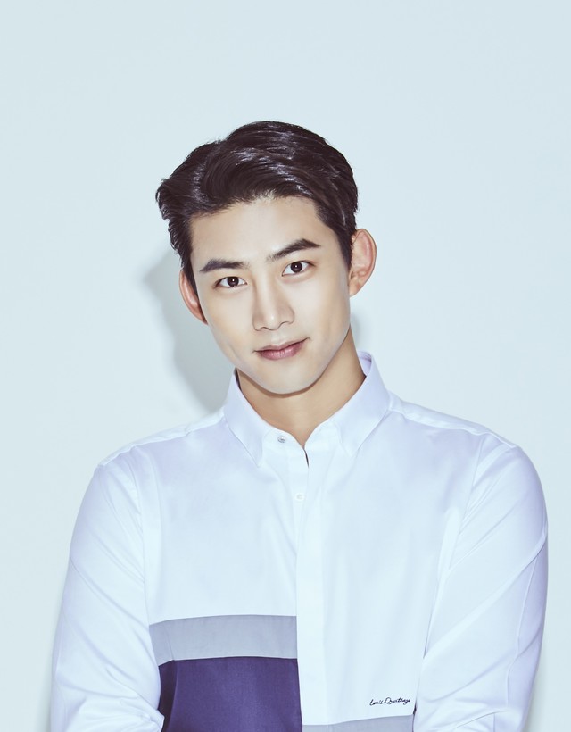 군 복무 도중 새로운 소속사와 계약한 택연 