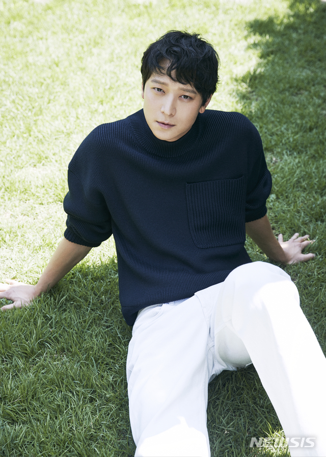 강동원, 인간늑대 되다···'숨은감정찾기'는 관객들 몫