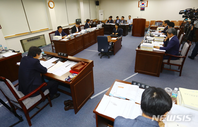 【제주=뉴시스】제주도의회 행정자치위원회. 2018.11.26 (사진=뉴시스DB) bsc@newsis.com