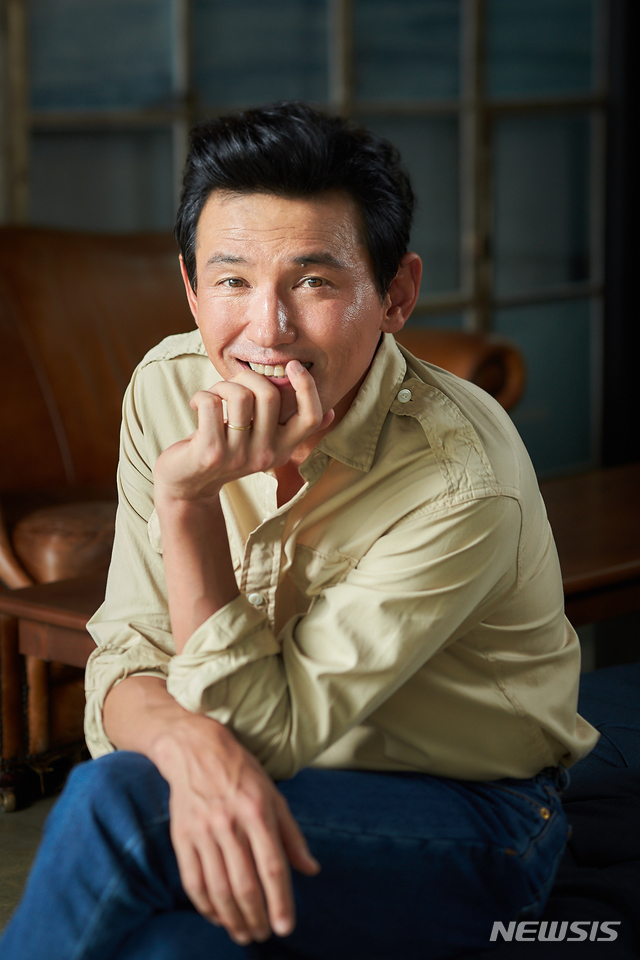 황정민 "구강액션, 셰익스피어 연극같았다"···北잠입 흑금성