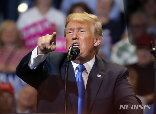 트럼프 "언론인들은 끔찍…김정은·푸틴회담은 좋은 일"  