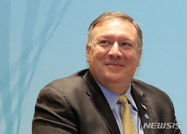 폼페이오 "북한과 특정 무기 시설들에 대해 대화 나눠" 