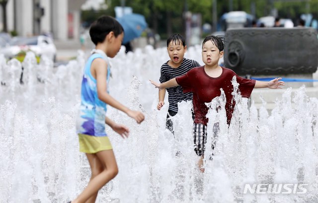 폭염 때문에…서울교육청, 전체 초중고 개학연기 권고 