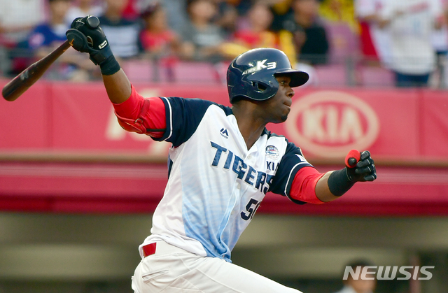 KIA 버나디나, 2년 연속 20홈런-20도루…구단 외국인선수 최초