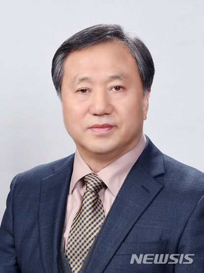 [소식]성신여대 윤용남 연구팀, 宋대 성리학설 집대성 '성리대전' 최초 완역