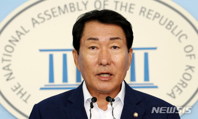 【서울=뉴시스】이종철 기자&nbsp; = 안상수 자유한국당 의원. 2018.08.17.&nbsp; jc4321@newsis.com