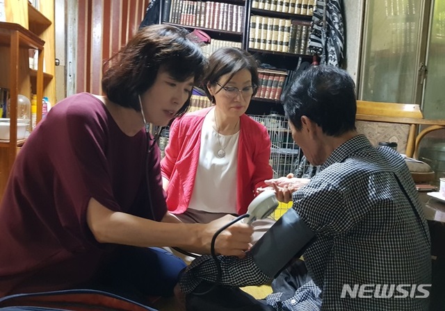 가정방문·단기보호 장기요양기관도 '인권교육' 의무화