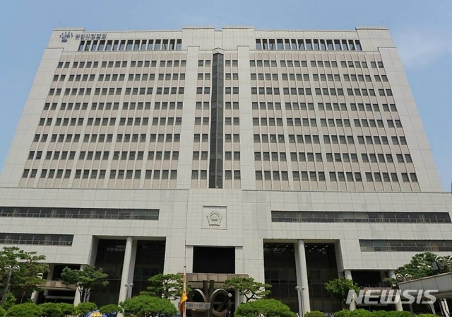 '초등생 성폭행 합의된 성관계 주장' 학원장 징역 8년