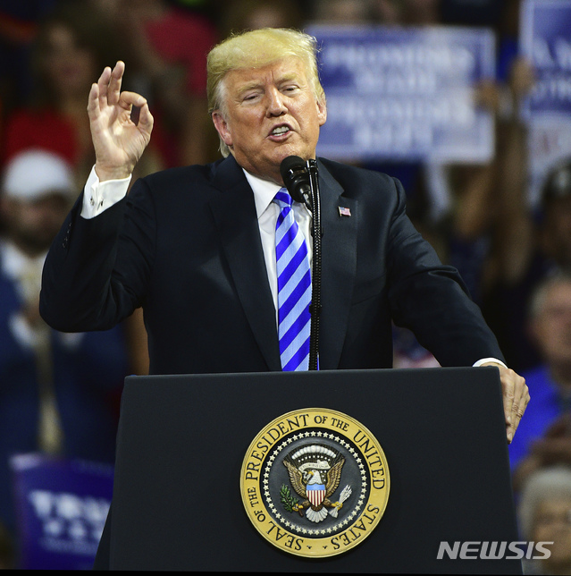 【찰스턴(미 웨스트 버지니아주)=AP/뉴시스】도널드 트럼프 미 대통령. 2018.8.22.