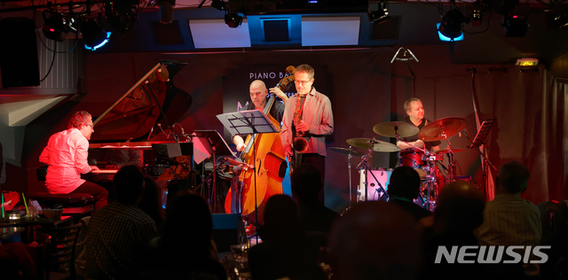 【수원=뉴시스】김경호 기자= 9월 8일 '2018 수원재즈페스티벌' 둘째날에 출연하는 해외 연주자 마일즈 데이비스의 색소포니스트 릭마기차 쿼텟.