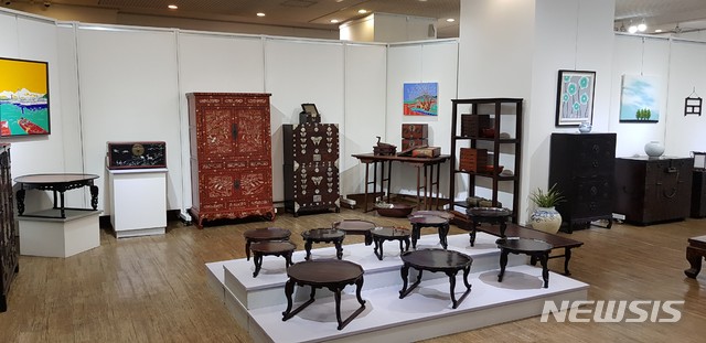 【서울=뉴시스】 다보성 'Antique, Life-고미술 인테리어'展